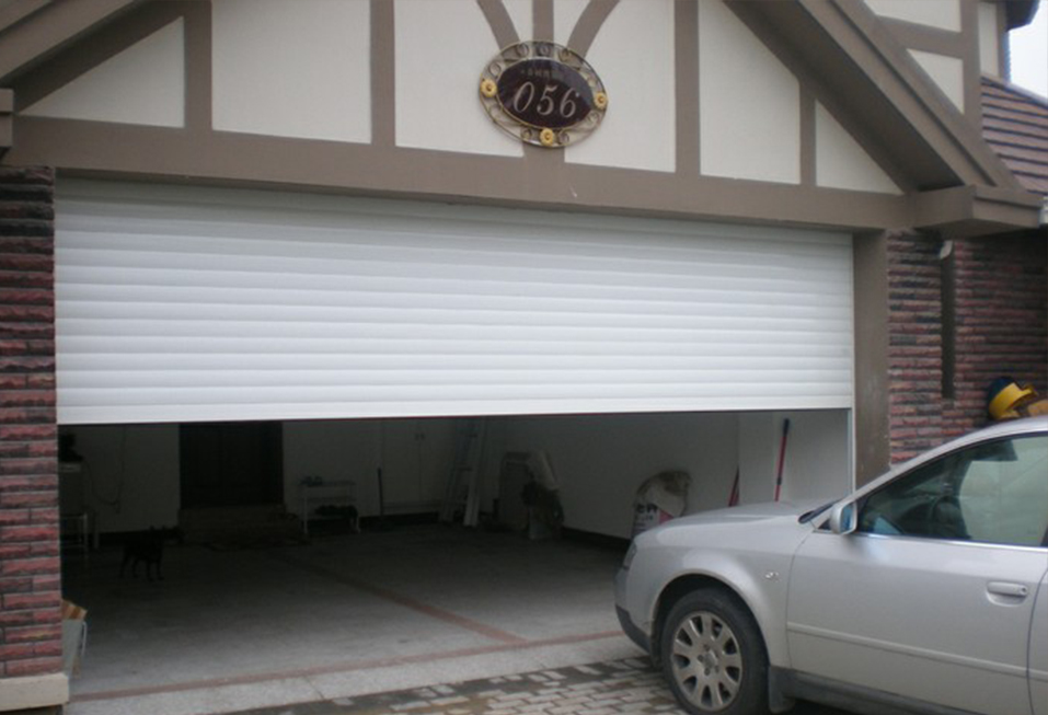 Our garage door remote control is designed to be waterproof, dustproof, and impact resistant, with good durability and can work normally in various harsh environments. The battery adopts a low-power design, with a long battery life, and users do not need to frequently replace the battery.